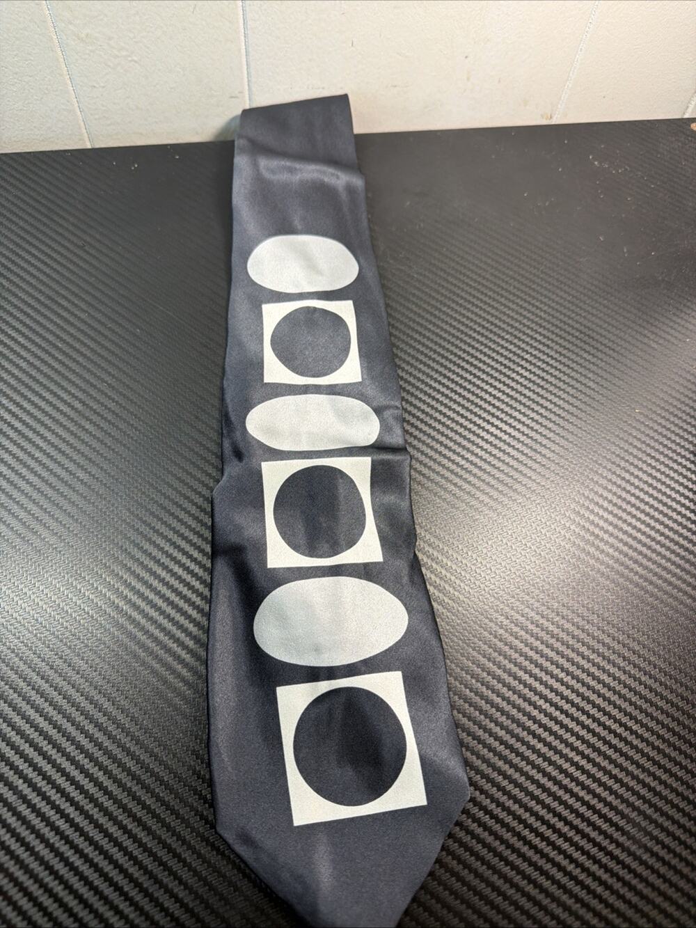 Gene Meyer Italy Gray W Circular Designs GORGEOUS J2